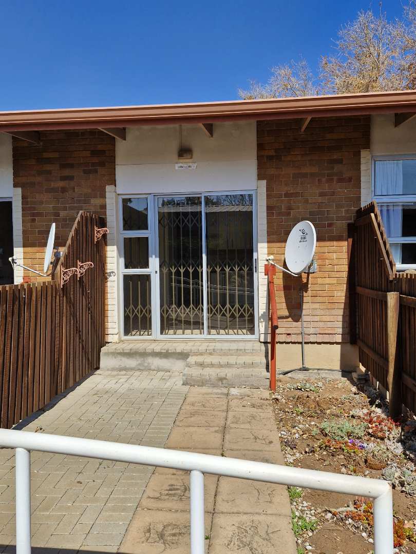 1 Bedroom Property for Sale in Brandwag Free State